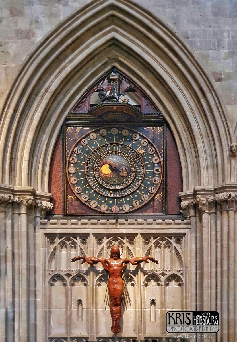 Wells Cathedral world second oldest clock.jpg